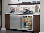 Refrigerador Frigobar 24" (60 cm) Marca: Subzero Modelo: UC-24R Color: Acero Inoxidable ($3,227.12 USD).
