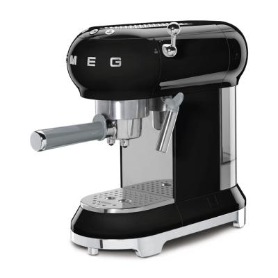 Cafetera Espresso Marca: Smeg Modelo: ECF01BLUS Color: Negro