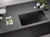 Parrilla de Inducción 36" (90 cm) Marca: MIELE Modelo: KM 7740 FR Color: Negro (04 2026)