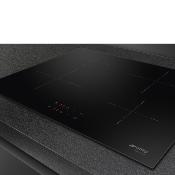 Parrilla de Inducción 60x51cm Marca: Smeg Modelo: SI2641D Color: Negro (09 2026)