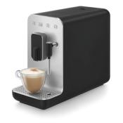 Cafetera Semi Automática Marca: Smeg Modelo: BCC12BLMUS Color: Negro