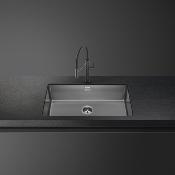 Tarja bajo cubierta 71x40 cm Marca: Smeg Modelo: VFU71DKX Color: Negro Inoxidable (09 2026)