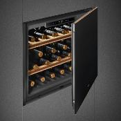 Cava de Vinos de Pared 24" (60 cm) Marca: Smeg Modelo: CVIU621NR1 Color: Negro (2025 06)