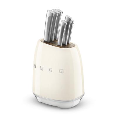 SET de cuchillería Marca: Smeg Modelo: KBSF02CR Color: Crema (09 2026)