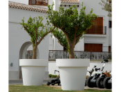 Maceta New Garden Exterior o Interior Mod: Magnolia 60 (57cm dia x 57cm alto). Color: Blanco