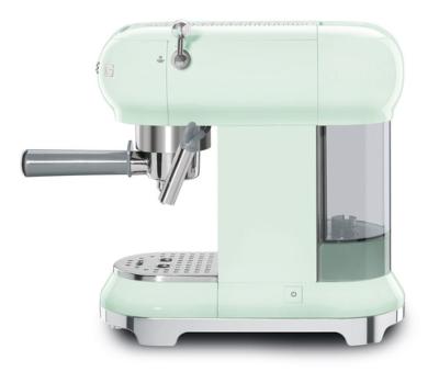 Cafetera Espresso Marca: Smeg Modelo: ECF01PGUS Color: Verde Pastel