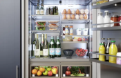 Refrigerador Bottom Freezer Thermador T36IB100SP 36" 90cm Panel Ready con Fábrica de Hielo ($19,414 USD).
