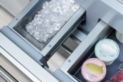 Refrigerador Bottom Freezer Thermador T36IB100SP 36" 90cm Panel Ready con Fábrica de Hielo ($19,414 USD).