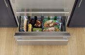 Refrigerador Bottom Freezer Thermador T36IB100SP 36" 90cm Panel Ready con Fábrica de Hielo ($19,414 USD).
