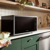Microondas de mesa 24" (60 cm) Marca: KitchenAid Modelo: KMCS324RPS Color: Negro Inoxidable (2025 07)