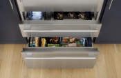 Refrigerador Bottom Freezer Thermador T36IB100SP 36" 90cm Panel Ready con Fábrica de Hielo ($19,414 USD).