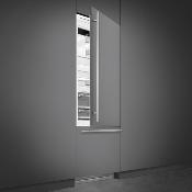 Refrigerador Bottom Mount  76.1x212cm Marca: SMEG Modelo: RBMU30RX Color: Acero Inox (2025 07)