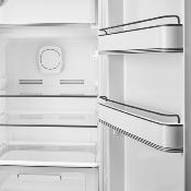 Refrigerador 50’s Style 153x60 cm Marca: Smeg x Porsche Modelo: FAB28URDP9176 (09 2026)