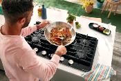 Parrilla Gas 36" (90 cm) 5 Quemadores Marca: KitchenAid Modelo: KCGG536PBL Color: Negro (2025 09)